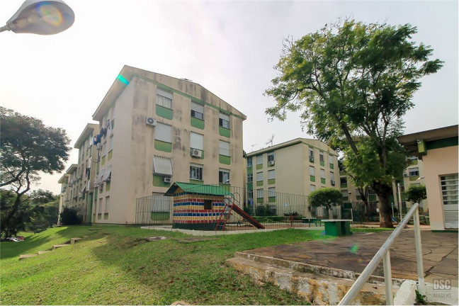 Imóvel com 2 Quartos à Venda,  em Vila Nova - Porto Alegre