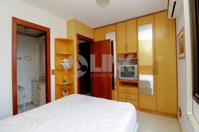 Imagem Apartamento com 3 Quartos à Venda, 70 m² em Cristo Redentor - Porto Alegre Imagem Apartamento com 3 Quartos à Venda, 70 m² em Cristo Redentor - Porto Alegre