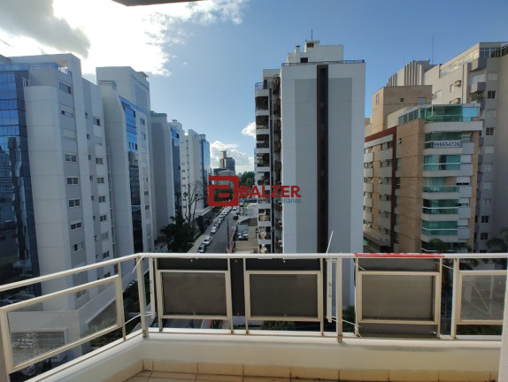 Imagem Apartamento com 3 Quartos à Venda, 182 m² em Centro - Florianópolis Imagem Apartamento com 3 Quartos à Venda, 182 m² em Centro - Florianópolis