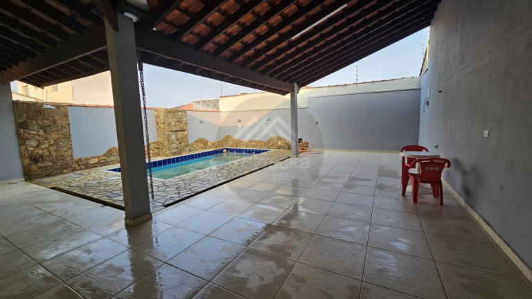Imagem Casa com 3 Quartos à Venda, 260 m² em Balneario Gaivotas - Itanhaém Imagem Casa com 3 Quartos à Venda, 260 m² em Balneario Gaivotas - Itanhaém
