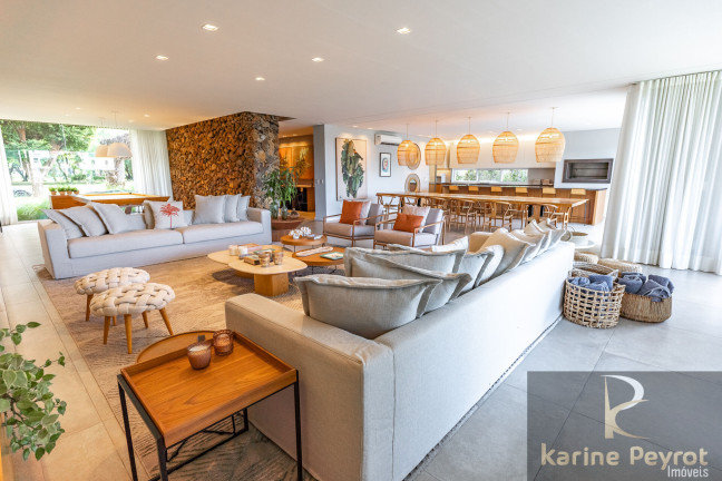 Imagem Casa de Condomínio com 4 Quartos à Venda, 540 m² em Centro - Xangri-lá