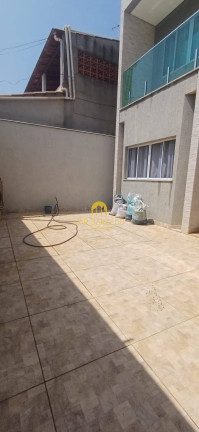 Imagem Casa com 3 Quartos à Venda, 200 m² em Petrovale - Betim Imagem Casa com 3 Quartos à Venda, 200 m² em Petrovale - Betim