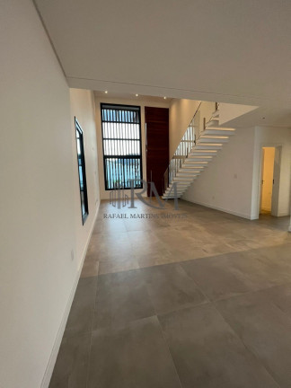 Imagem Casa com 4 Quartos à Venda, em Pedra Branca - Palhoça Imagem Casa com 4 Quartos à Venda, em Pedra Branca - Palhoça