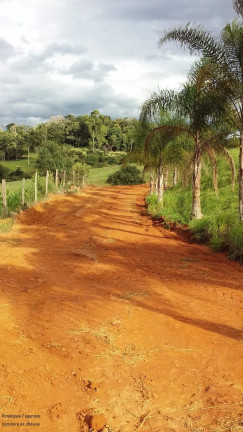 Imagem Imóvel com 2 Quartos à Venda, 90 m² em Zona Rural - Caldas