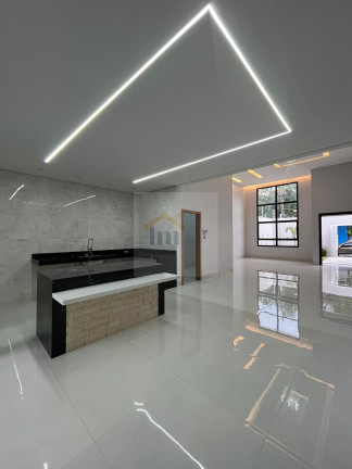 Casa com 3 Quartos à Venda, 215 m² em Jardim Europa - Goiânia