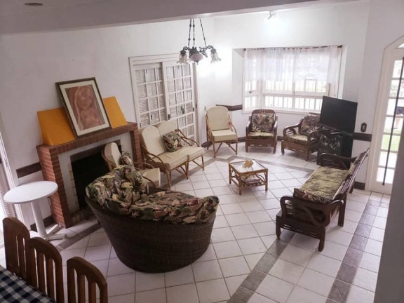 Imagem Casa com 4 Quartos à Venda, 250 m² em Capão Novo - Capao Da Canoa