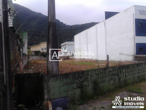 Terreno à Venda,  em Caraguatatuba