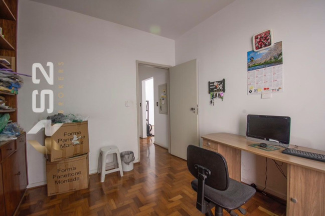 Imagem Casa com 4 Quartos à Venda, 250 m² em Vila Hamburguesa - São Paulo Imagem Casa com 4 Quartos à Venda, 250 m² em Vila Hamburguesa - São Paulo