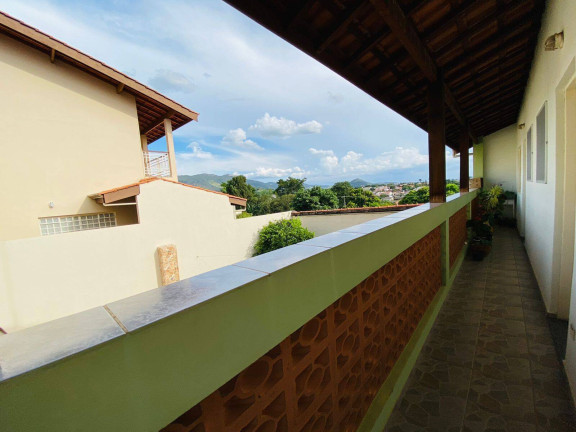 Imagem Casa com 4 Quartos à Venda, 300 m² em Vila Santista - Atibaia Imagem Casa com 4 Quartos à Venda, 300 m² em Vila Santista - Atibaia