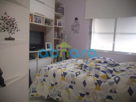 Imagem Apartamento com 2 Quartos à Venda, 70 m² em Copacabana - Rio De Janeiro