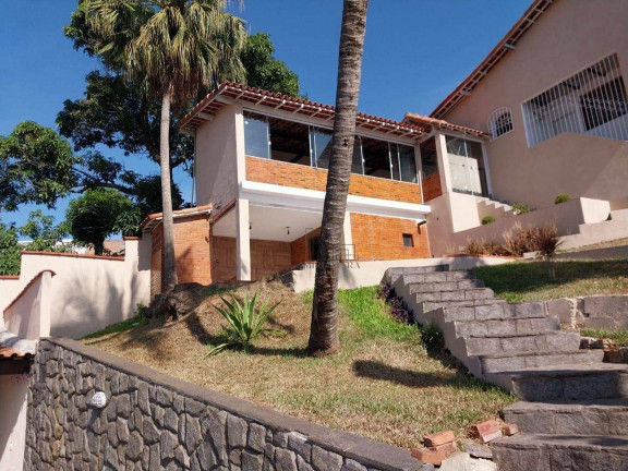 Imagem Casa com 2 Quartos à Venda, 582 m² em Jardim Suíça - Volta Redonda