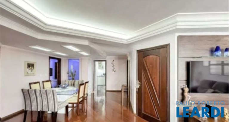 Imagem Apartamento com 3 Quartos à Venda, 173 m² em Vila Bastos - Santo André
