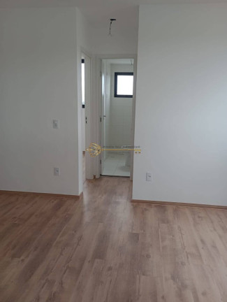 Imagem Apartamento com 2 Quartos à Venda, 42 m² em Santa Maria - Santo André