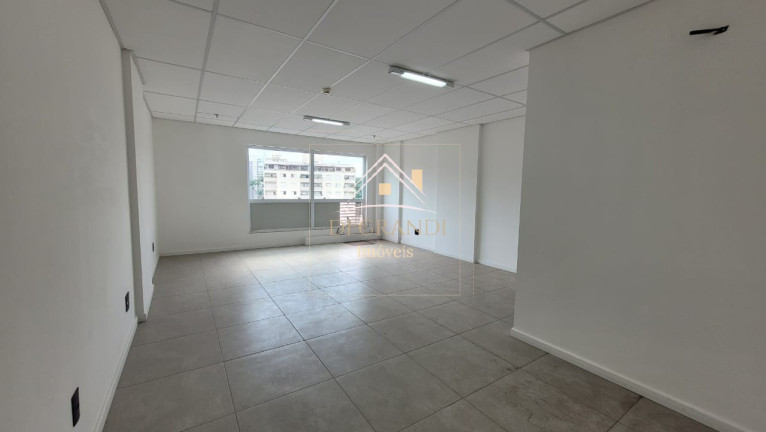 Sala Comercial à Venda, 34 m² em Centro - Campinas