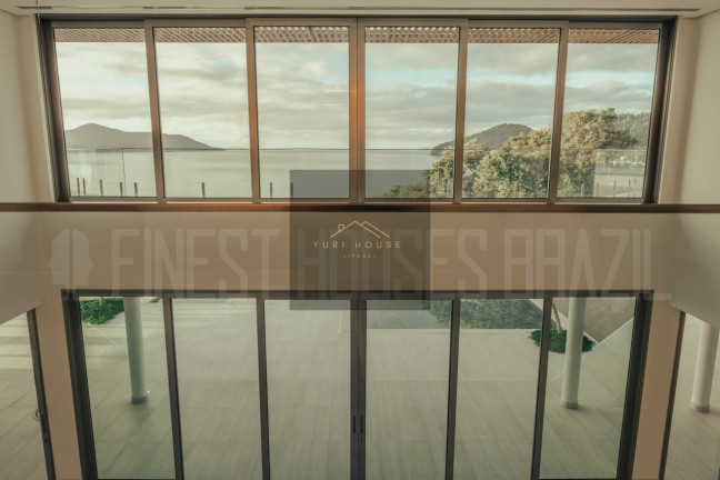 Casa com 10 Quartos à Venda, 2.500 m² em Santa Rita - Ubatuba