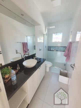 Imagem Casa com 3 Quartos à Venda, 238 m² em Agronômica - Florianópolis