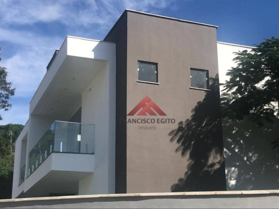Casa com 3 Quartos à Venda, 121 m² em Itaipu - Niterói