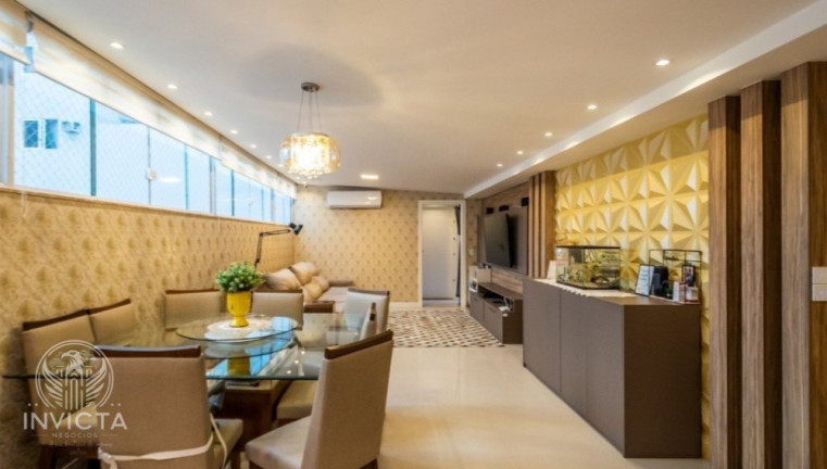 Imagem Apartamento com 3 Quartos à Venda, 100 m² em Centro - Balneário Camboriú