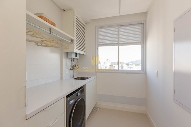 Imagem Cobertura com 3 Quartos à Venda, 242 m² em Centro - Balneário Camboriú Imagem Cobertura com 3 Quartos à Venda, 242 m² em Centro - Balneário Camboriú