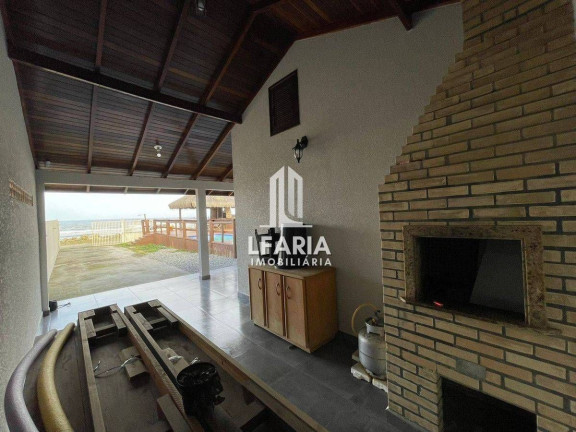Casa com 3 Quartos para Temporada, 117 m² em Cambiju - Itapoá