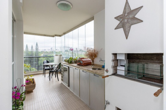Imagem Apartamento com 3 Quartos à Venda, 257 m² em Moema - São Paulo