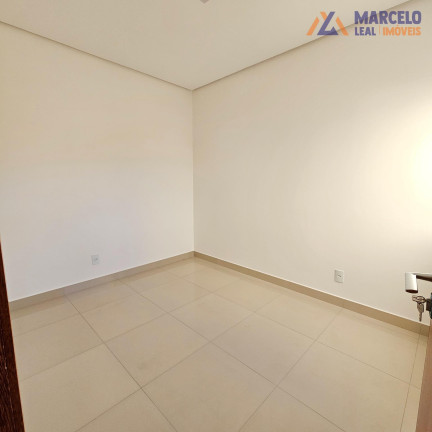 Imagem Casa com 3 Quartos à Venda, 158 m² em Felicia - Vitória Da Conquista