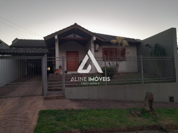 Casa com 3 Quartos à Venda,  em Centro - Cruz Alta