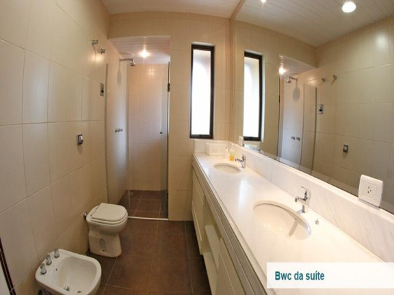Imagem Imóvel com 4 Quartos à Venda, 664 m² em Ferraria - Campo Largo