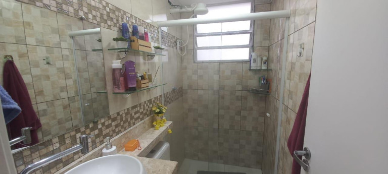 Imagem Imóvel com 2 Quartos à Venda, 48 m² Imagem Imóvel com 2 Quartos à Venda, 48 m²
