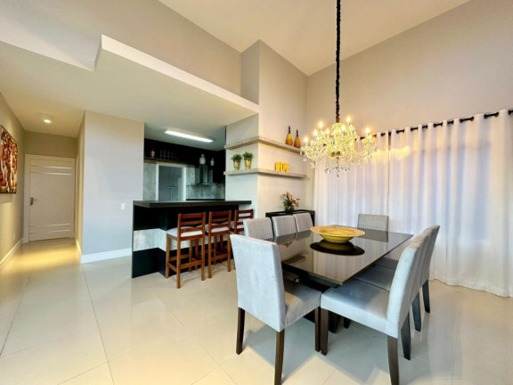 Imagem Casa com 4 Quartos à Venda, 200 m² em Centro - Xangri-la