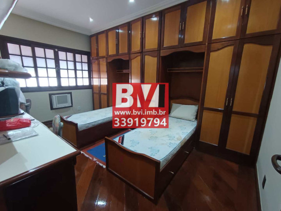 Imagem Casa com 3 Quartos à Venda, 340 m² em Vila Da Penha - Rio De Janeiro Imagem Casa com 3 Quartos à Venda, 340 m² em Vila Da Penha - Rio De Janeiro
