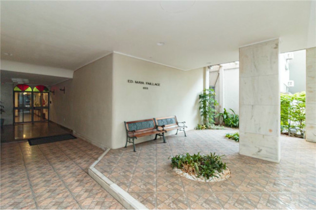 Imagem Apartamento com 3 Quartos à Venda, 120 m² em Centro Histórico - Porto Alegre
