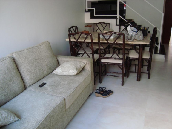 Imagem Casa com 2 Quartos à Venda, 63 m² em Granja Viana - Cotia