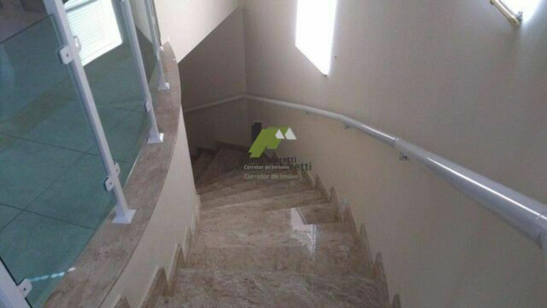 Imagem Casa com 3 Quartos à Venda, 240 m²