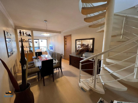 Cobertura com 3 Quartos à Venda, 271 m² em Campo Grande - Santos