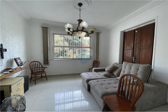 Imagem Casa com 3 Quartos à Venda, 309 m² em Vila Isabel - Rio De Janeiro Imagem Casa com 3 Quartos à Venda, 309 m² em Vila Isabel - Rio De Janeiro