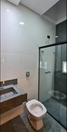 Imagem Casa com 3 Quartos à Venda, 200 m² em Jardim Oriental - Maringá