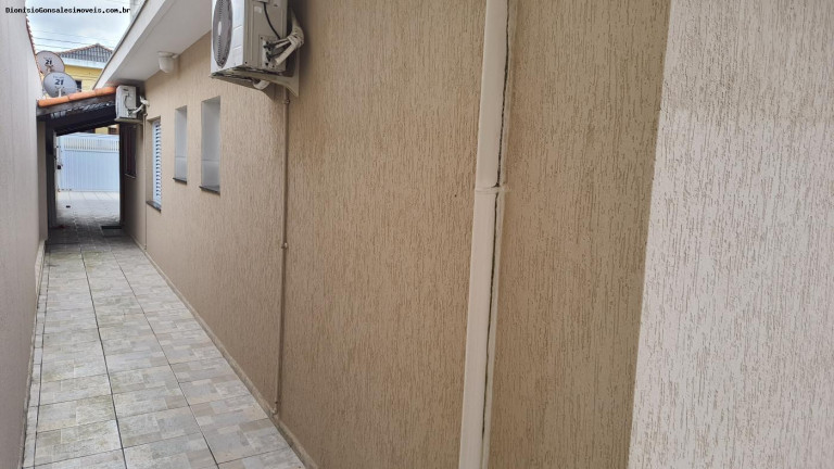 Imagem Casa com 2 Quartos à Venda, 139 m² em Centro - Peruíbe Imagem Casa com 2 Quartos à Venda, 139 m² em Centro - Peruíbe