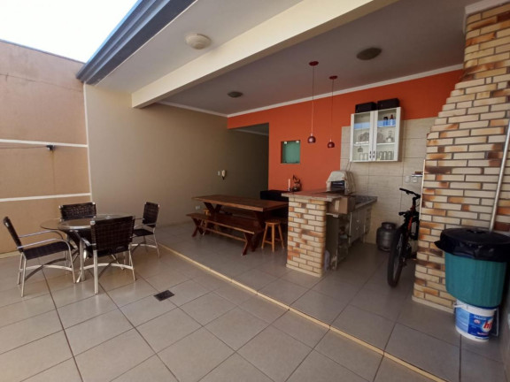 Imagem Casa com 3 Quartos à Venda, 174 m² em Jardim Fregadoli - Maringá