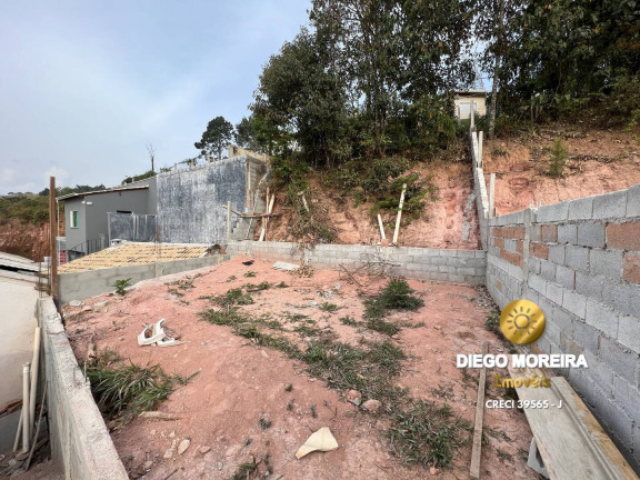 Casa com 3 Quartos à Venda, 290 m² em Terra Preta - Mairiporã