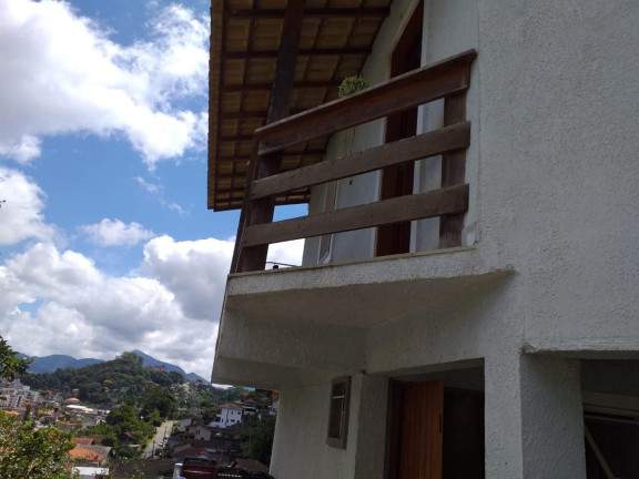 Imagem Casa com 2 Quartos à Venda, 105 m² em Tijuca - Teresópolis