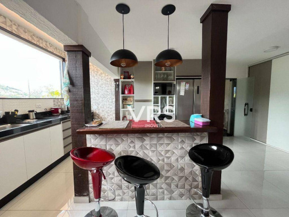 Imagem Casa com 3 Quartos à Venda, 142 m² em Parque São Luiz - Teresópolis