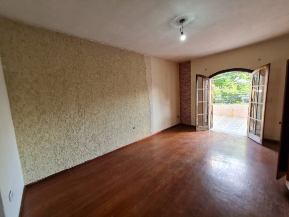 Imagem Casa com 4 Quartos à Venda ou Locação, 130 m² em Bela Aliança - São Paulo Imagem Casa com 4 Quartos à Venda ou Locação, 130 m² em Bela Aliança - São Paulo