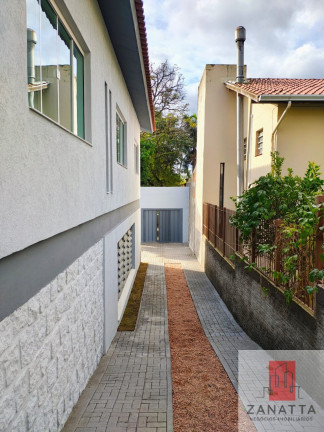 Imagem Casa com 3 Quartos à Venda, 234 m² em Centro - Esteio