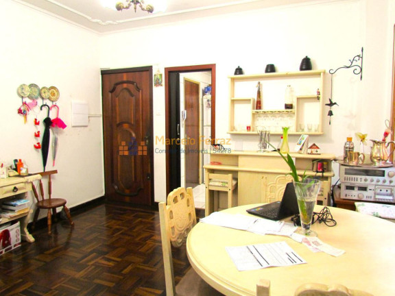 Imagem Apartamento com 3 Quartos à Venda, em Centro Histórico - Porto Alegre Imagem Apartamento com 3 Quartos à Venda, em Centro Histórico - Porto Alegre