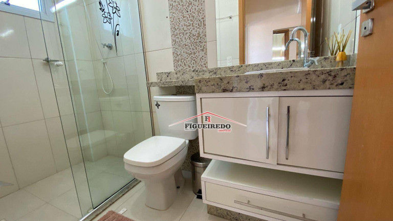 Imagem Apartamento com 2 Quartos à Venda, 100 m² em Ocian - Praia Grande