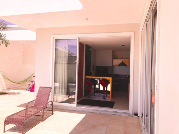 Imagem Casa com 3 Quartos à Venda, 360 m² em Universitário - Tijucas