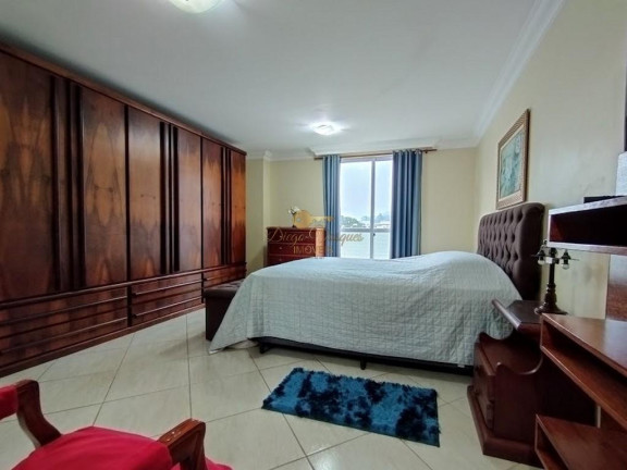 Imagem Apartamento com 4 Quartos à Venda, 390 m² em Agriões - Teresópolis