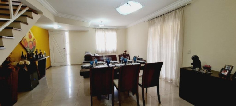 Imagem Casa com 3 Quartos à Venda, 183 m² em Granja Viana - Cotia Imagem Casa com 3 Quartos à Venda, 183 m² em Granja Viana - Cotia