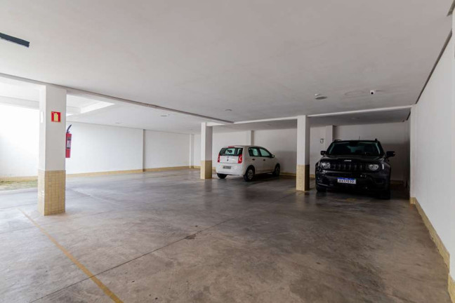 Imagem Imóvel com 2 Quartos à Venda, em Menino Deus - Porto Alegre Imagem Imóvel com 2 Quartos à Venda, em Menino Deus - Porto Alegre